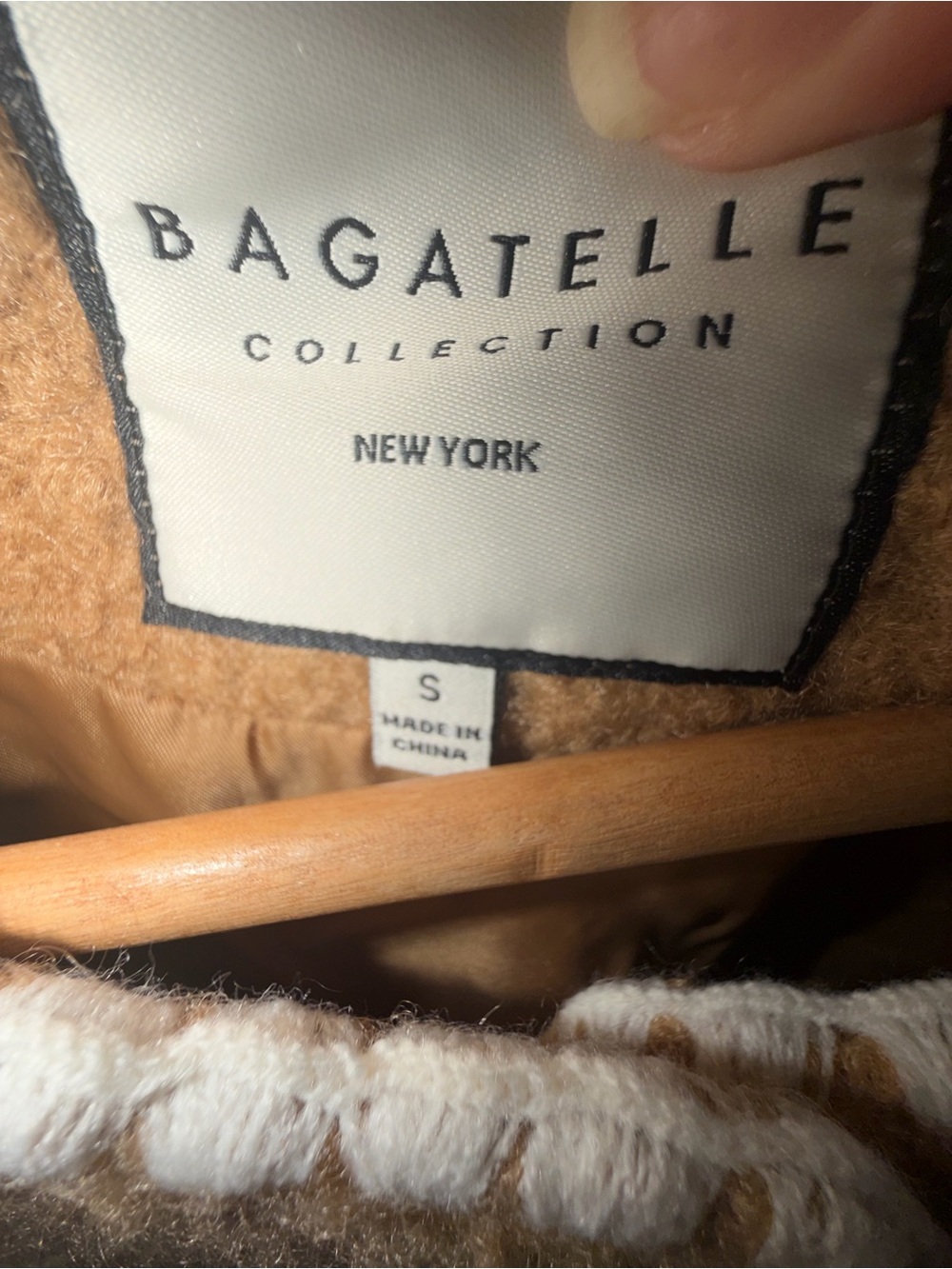 Bagatelle Camel Bouclé Cropped Jacket White Scallop Trim Cardigan Coat sz Small - Picture 10 of 11
